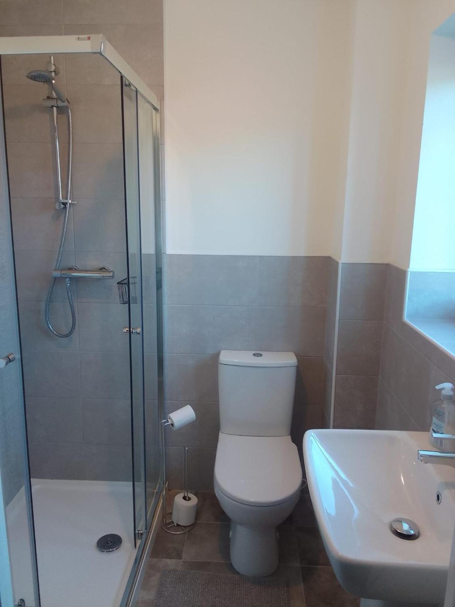 Cosy Stay In Walsall By Ideal Home Bloxwich Luaran gambar