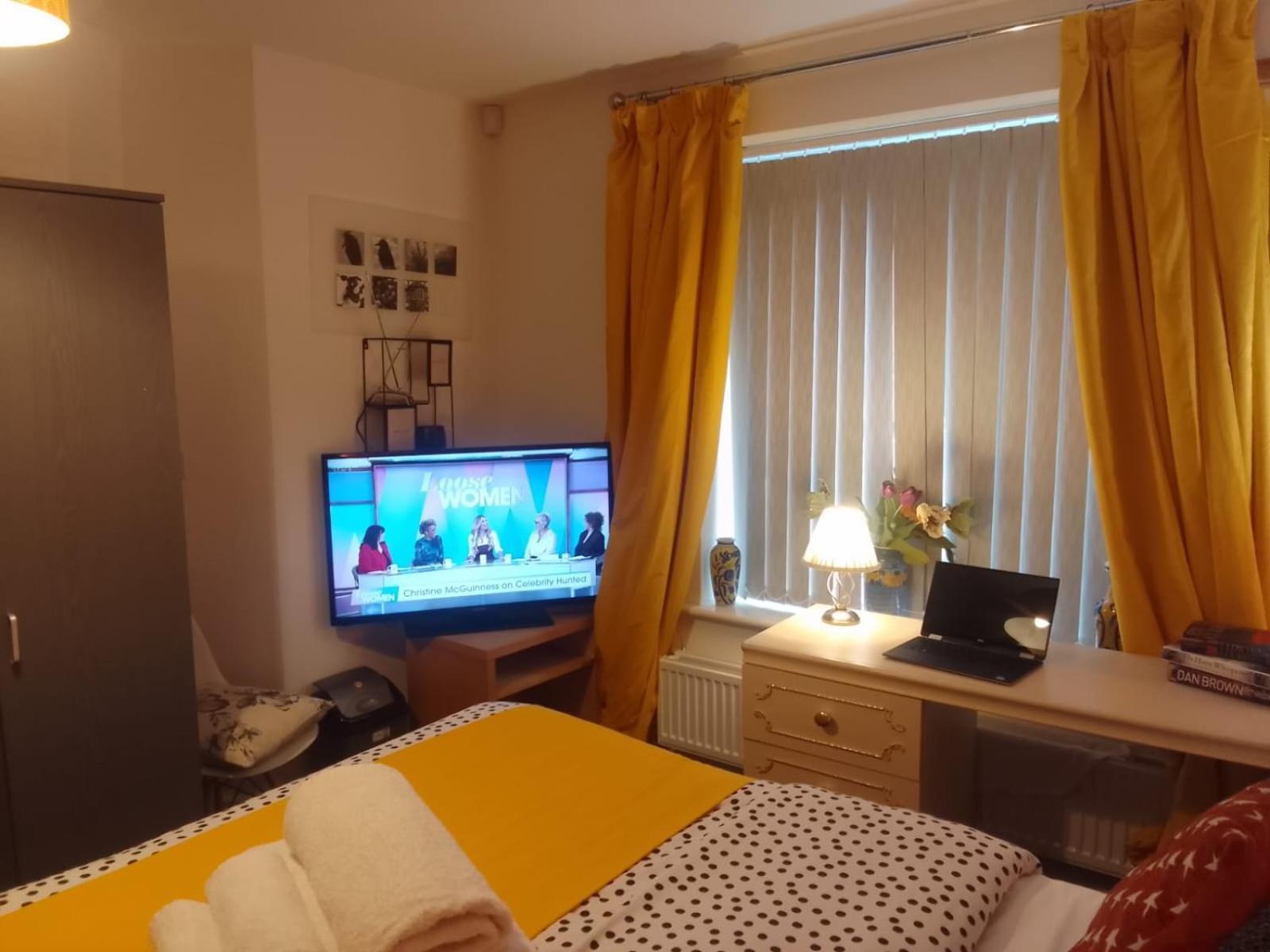 Cosy Stay In Walsall By Ideal Home Bloxwich Luaran gambar